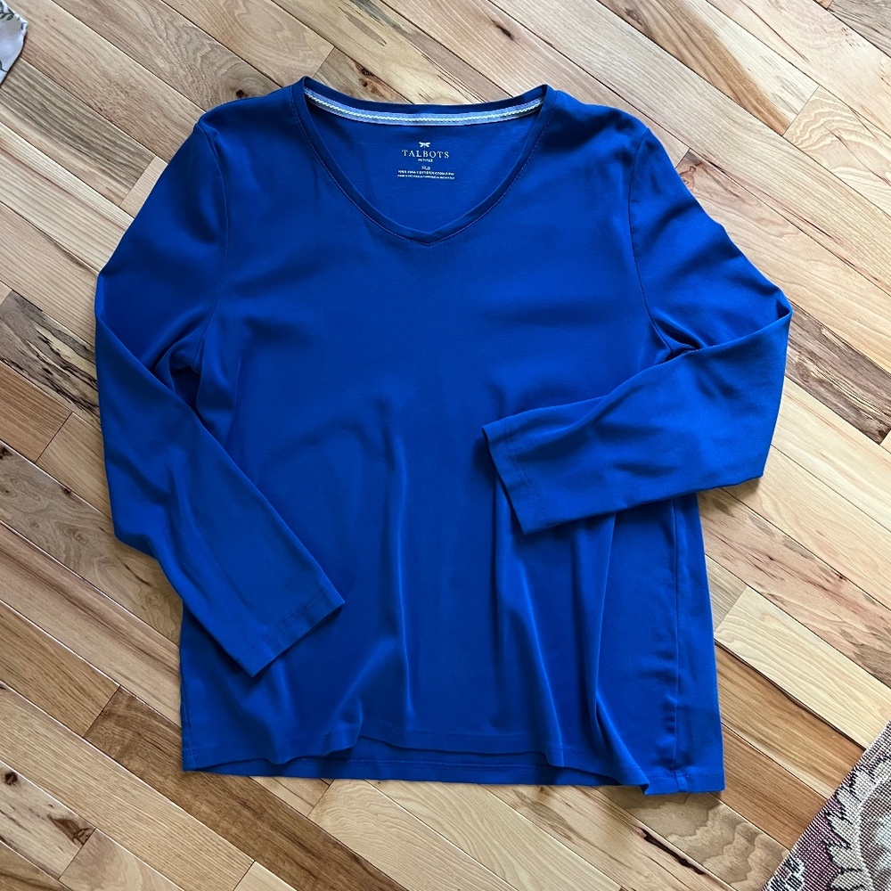 Talbots Blue Jersey Knit 3/4 Sleeve Shirt